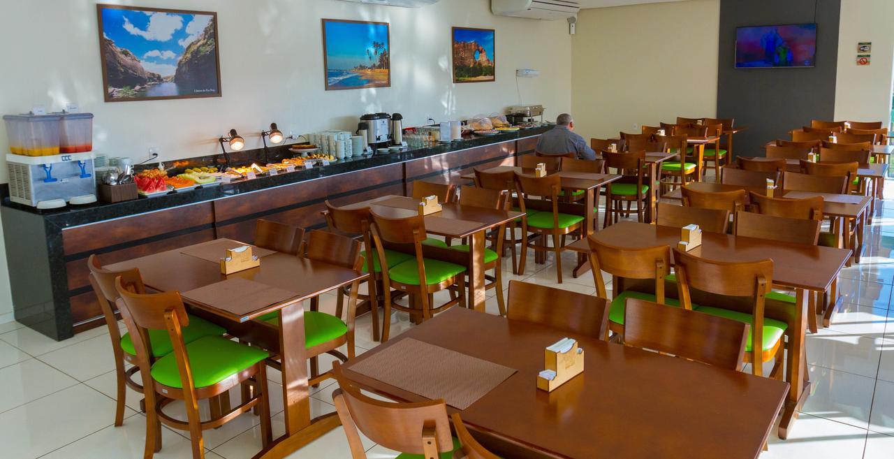 Velit Hotel Терезина Экстерьер фото